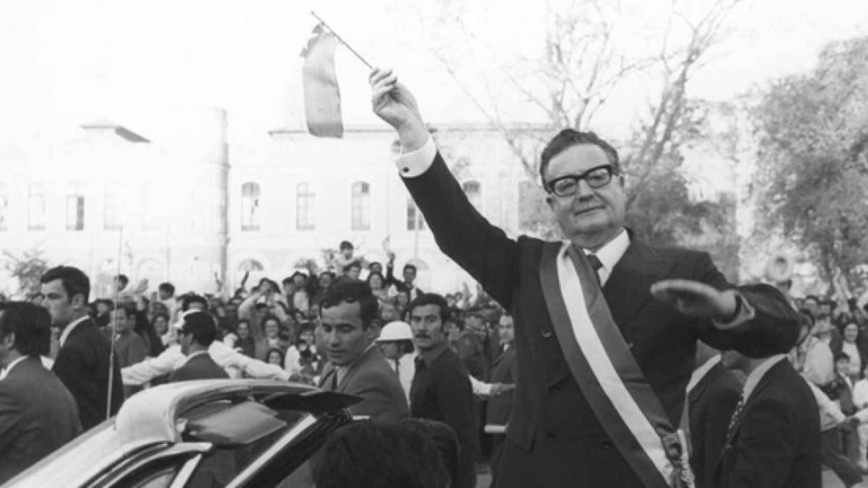 Una nube para Allende/History