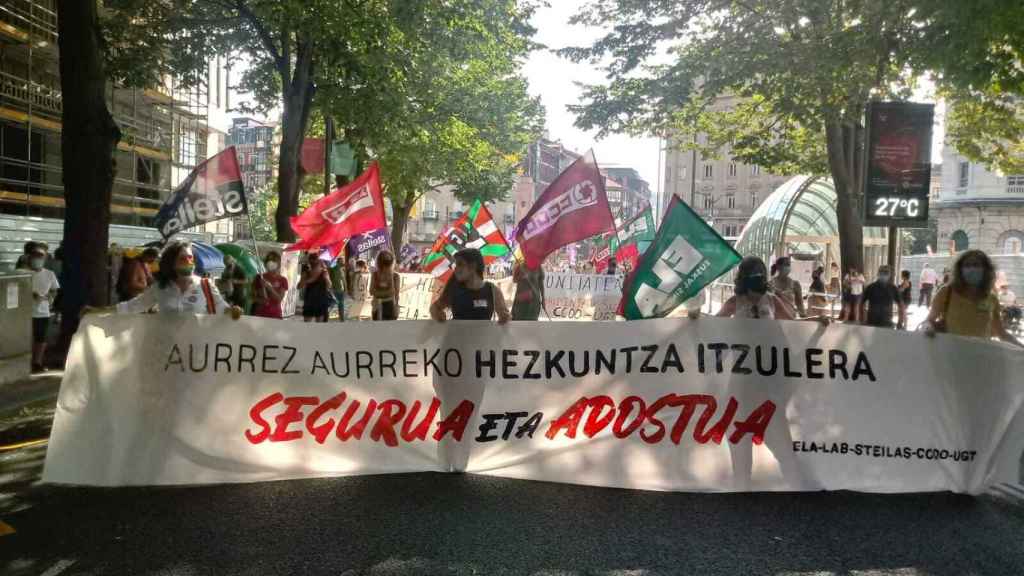 Manifestación en Bilbao sindicatos enseñanza no universitaria / EUROPA PRESS