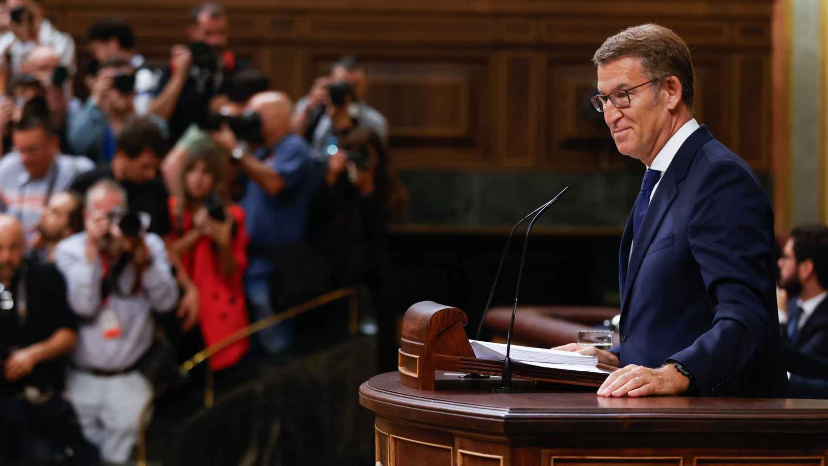 El candidato del PP a presidente del Gobierno, Alberto Núñez Feijóo, en el pleno de investidura celebrado en el Congreso de los Diputados / Juan Carlos Hidalgo - EFE