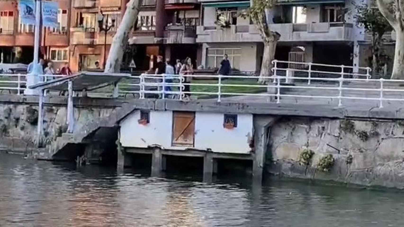 La casita de la ría de Bilbao. TikTok de @soydiegoayus.