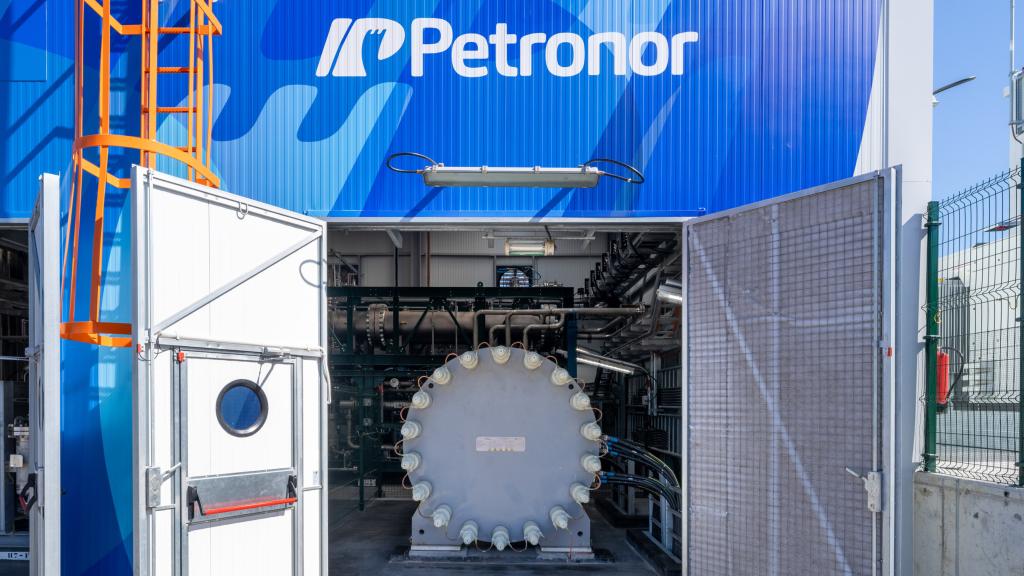 Electrolizador de 2,5 kW de potencia puesto en marcha por Petronor en Muskiz.