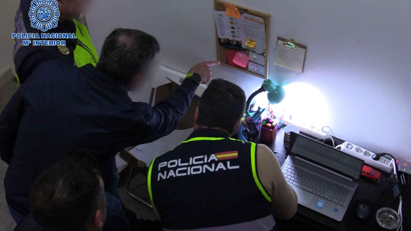 Momento del registro / POLICÍA NACIONAL