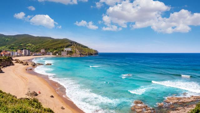 La playa que está de moda este verano en Euskadi.