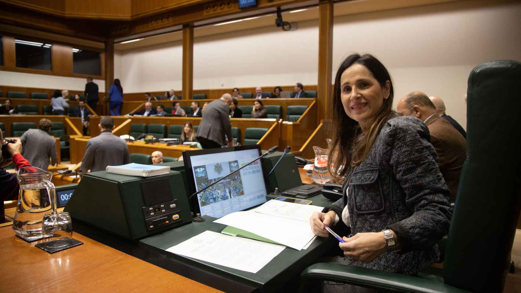 La presidenta del Parlamento vasco, Bakartxo Tejeria, durante un pleno / Legebiltzarra