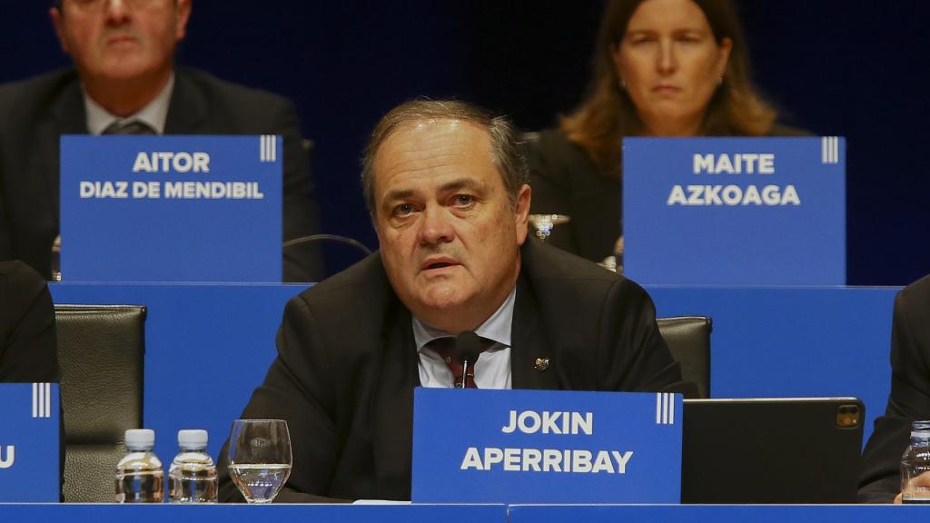 El presidente de la Real Sociedad, Jokin Aperribay, durante la junta de accionistas.