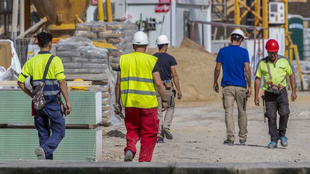 Euskadi cerró 2023 con un 2,72% menos de paro que en 2022.