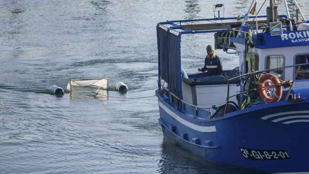 Imagen de archivo de un pescador vasco/EFE