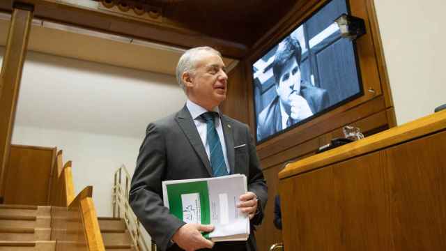 El Parlamento vasco recupera su actividad en una sesión marcada por la precampaña de las autonómicas / Legebiltzarra