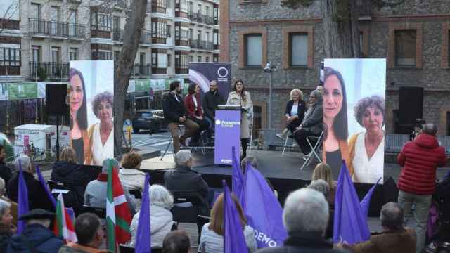 Miren Gorrotxategi en el acto de presentación de su candidatura en Vitoria / Podemos