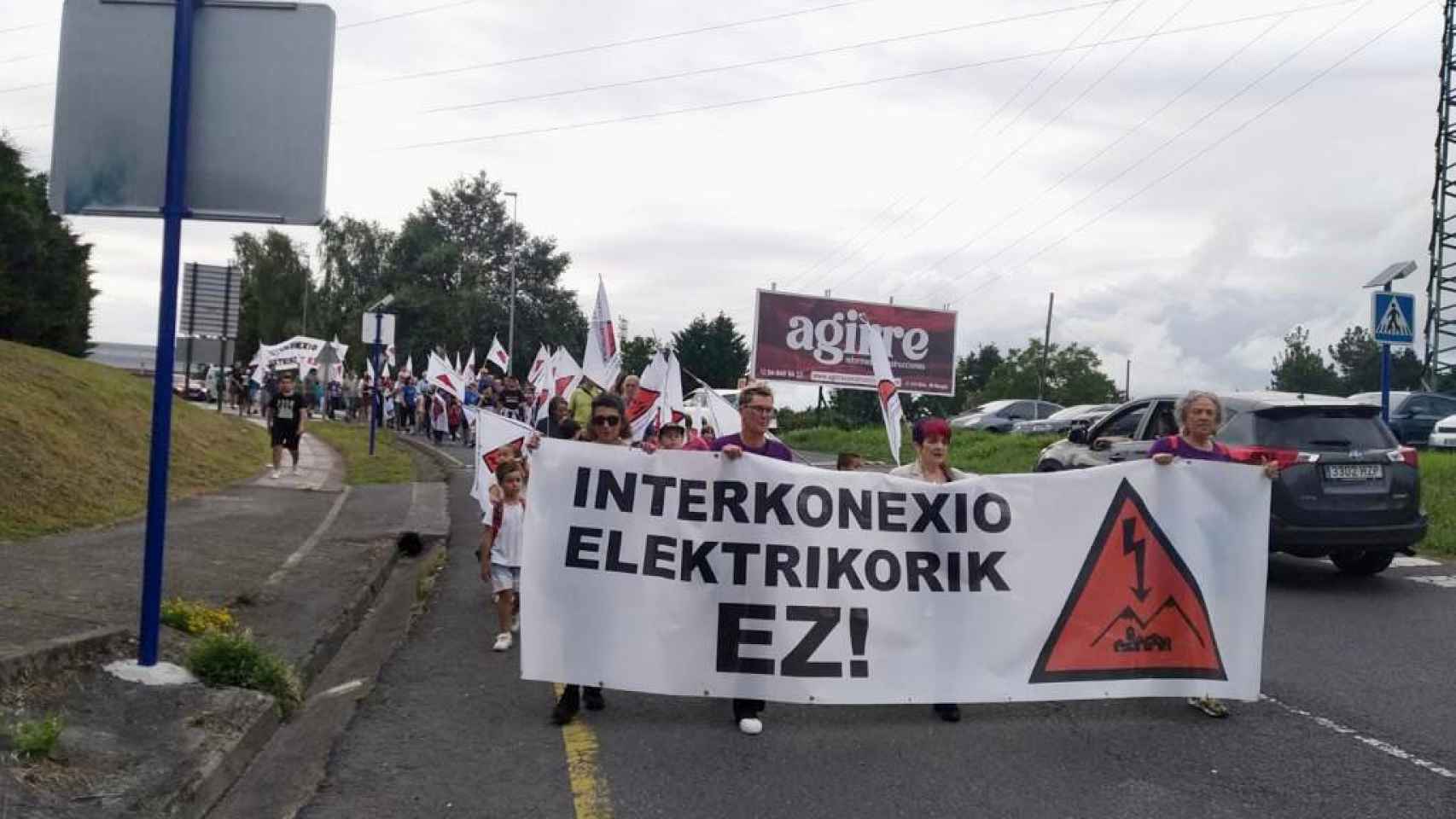 Manifestación en Gatika de la plataforma Interkonexio Elektrikorik Ez.