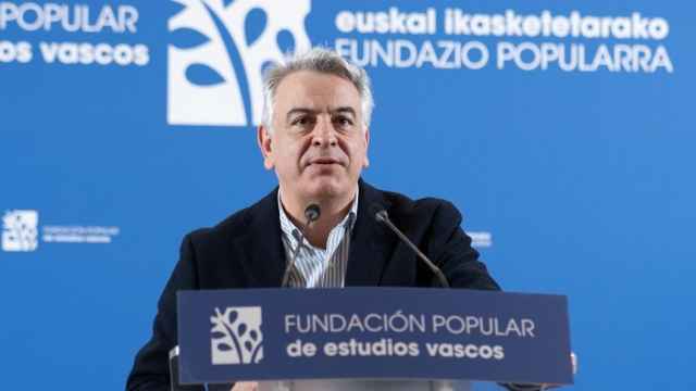 De Andrés plantea suspender la exigencia del euskera para tener plaza en Osakidetza