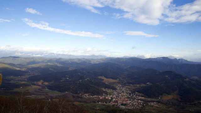 Los españoles eligen el campo y la montaña en Semana Santa, según Airbnb/EFE