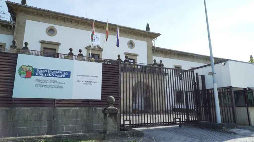 Fachada del Centro Penitenciario de Gipuzkoa / IREKIA