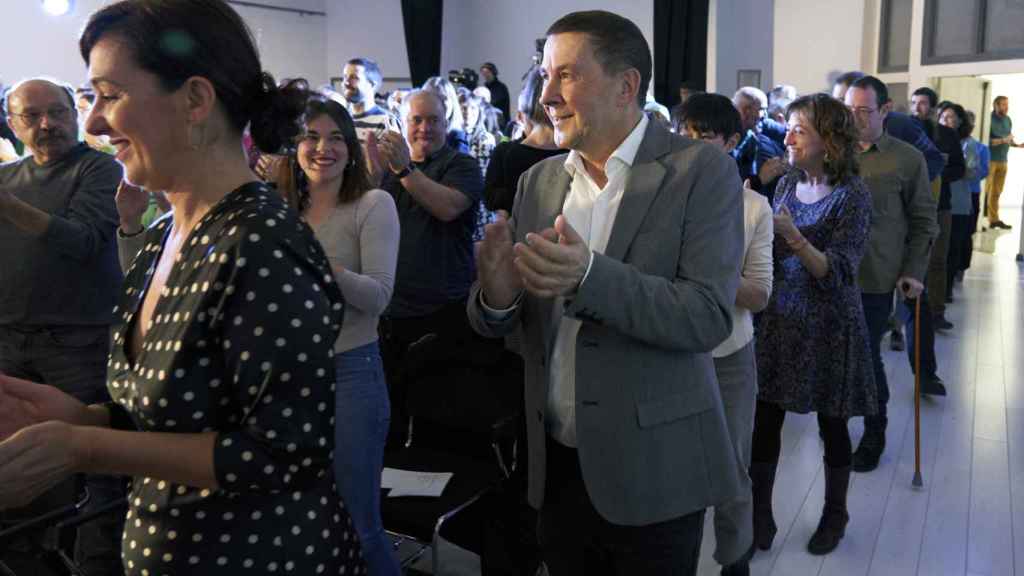 Arnaldo Otegi asiste al acto en el que EH Bildu reúne a sus 90 candidatos a las elecciones vascas y en el que su cabeza de lista, Pello Otxandiano, explicará las líneas principales de la propuesta política de esta formación / L. Rico - EFE