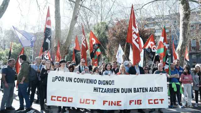 Movilización sindical en Bilbao coincidiendo con la Junta General de Accionistas del BBVA.