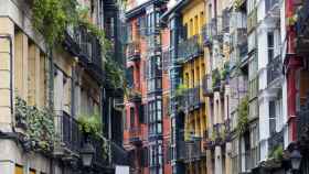 Casas de colores en el Casco Viejo de Bilbao.