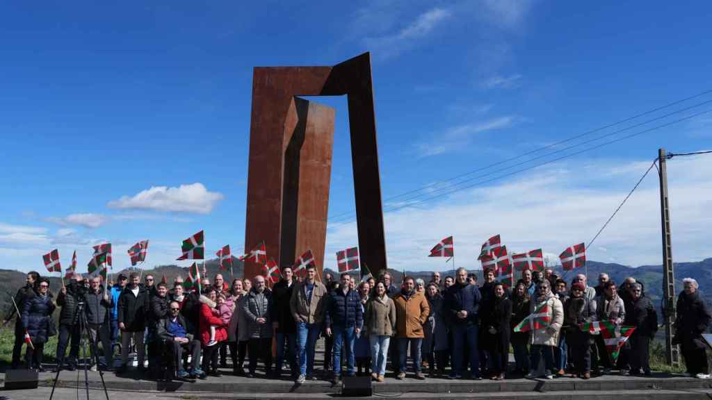 Imanol Pradales y otros dirigentes y cargos del PNV este sábado Elgeta (Gipuzkoa)