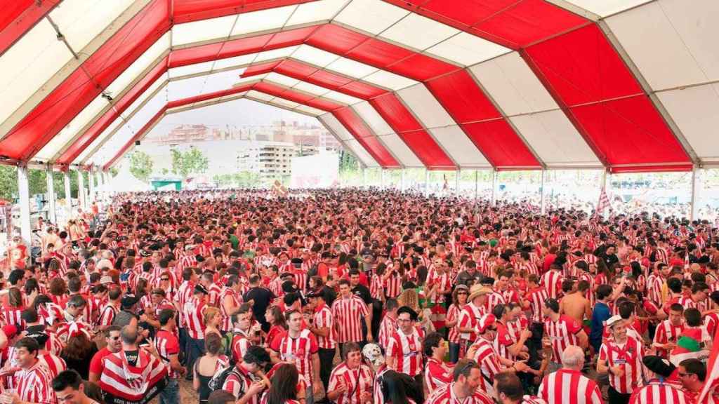 Fan zone Athletic Club / Athletic Club