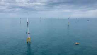 Iberdrola y Sener pelean por estrenar la eólica marina en España con sus parques en Canarias