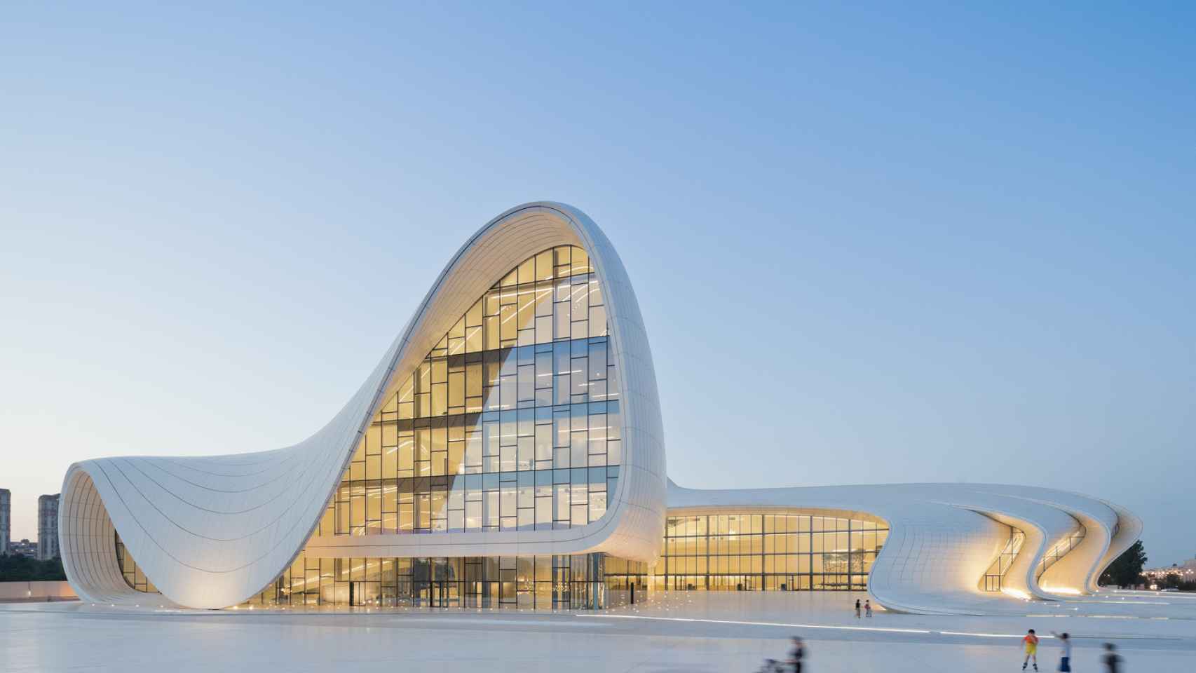 Centro Heydar Aliyev de Zaha Hadid Architects.