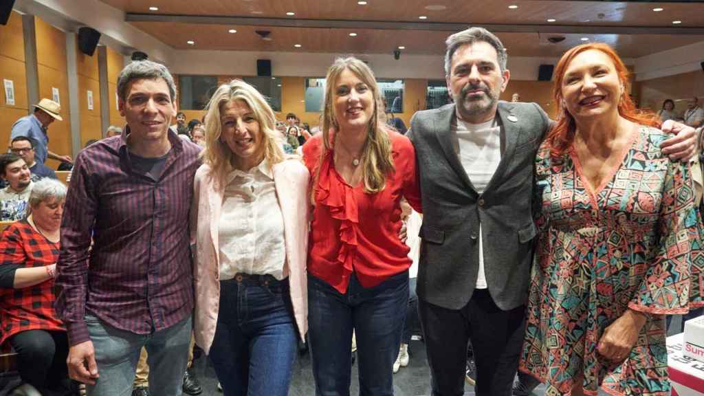 La vicepresidenta segunda del Gobierno y líder de Sumar, Yolanda Díaz, participa en un acto electoral en Vitoria junto con la candidata a lehendakari de esta formación, Alba García