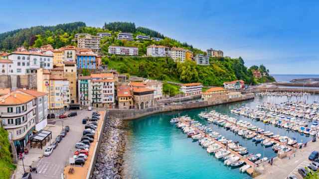 El colorido pueblo ballenero y costero más sorprendente de Euskadi.