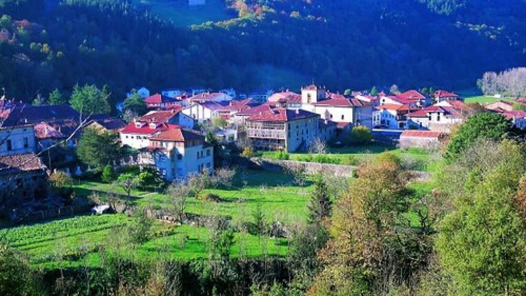 El pueblo más pequeño de Bizkaia.