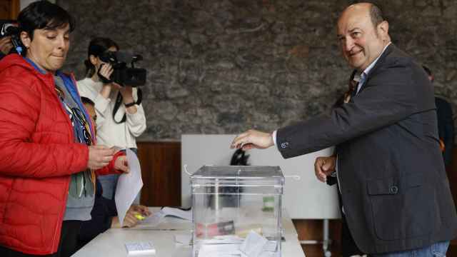 Andoni Ortuzar en la jornada electoral.