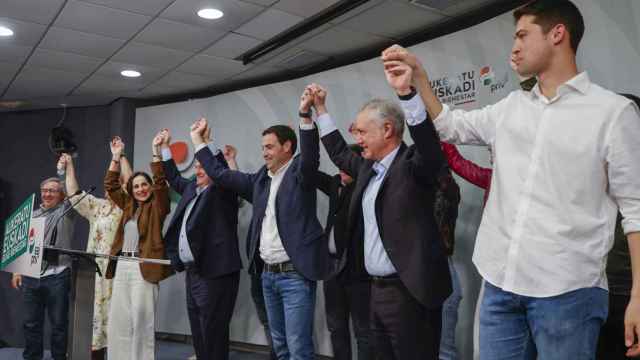 El PNV celebra los resultados electorales vascos / LUIS TEJIDO - EFE