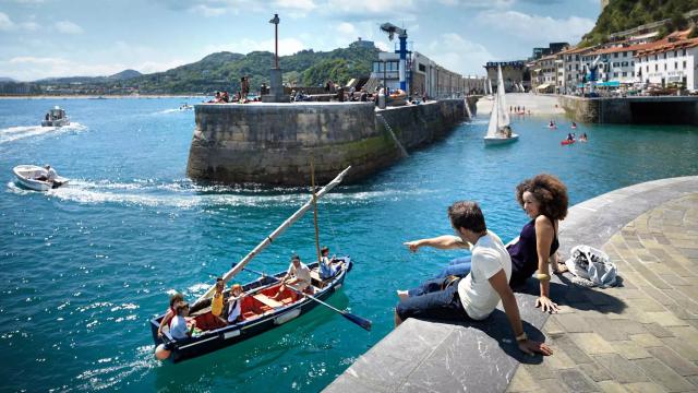 Puerto de Donostia.