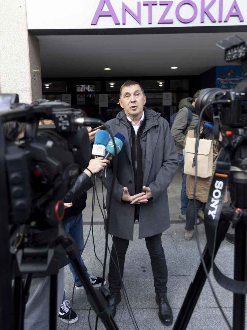 ARREl coordinador general de EH Bildu, Arnaldo Otegi, tras la reunión ordinaria del partido en Arrasate / Juan Herrero - EFE