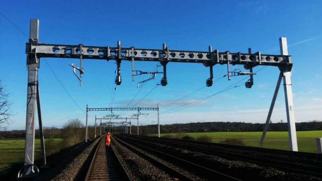 Coxabengoa en mantenimiento de infraestructuras / COXABENGOA