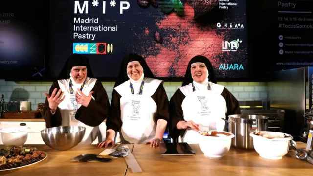 Las hermanas Sion, Israel y Miriam, del Obrador de las clarisas de Belorado, en Madrid Fusión / KIKO HUESCA - EFE