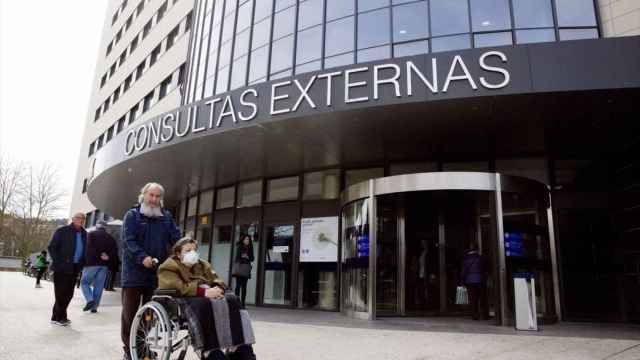 Los vascos esperan más de dos meses para ver a un especialista y 56 días para ser operados/EFE/David Aguilar