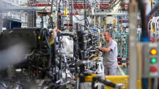 Un trabajador de la industria vasca/EFE