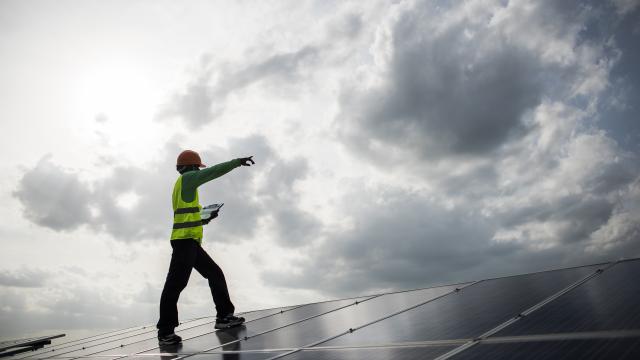 Instalación de placas solares.