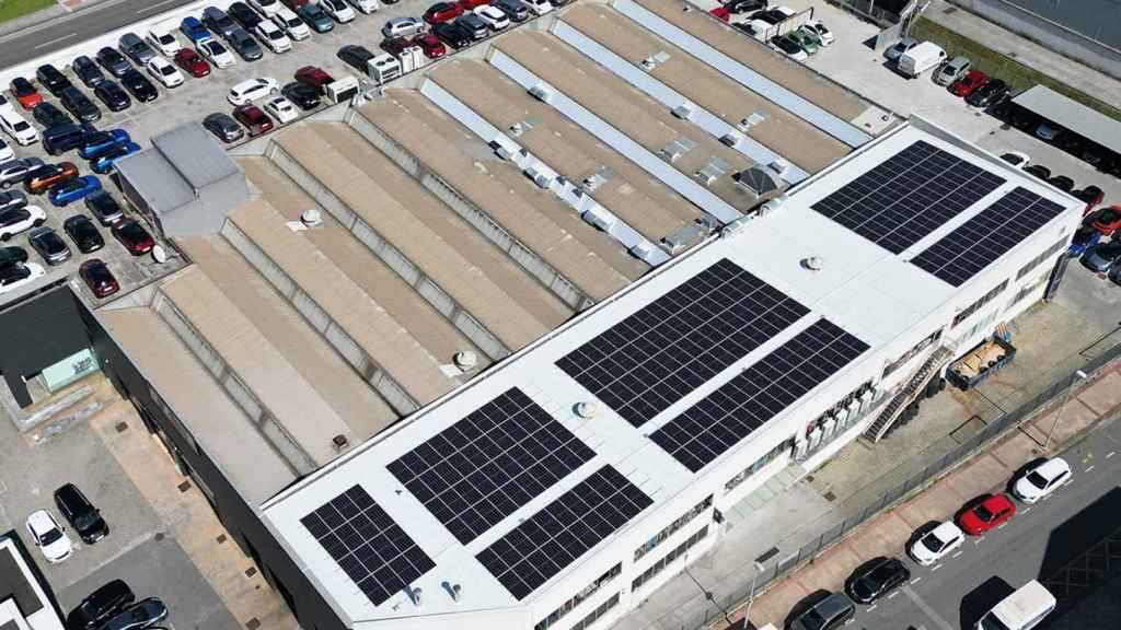 Instalación de Bikote Solar en una de las 55 empresas vascas/Bikote Solar