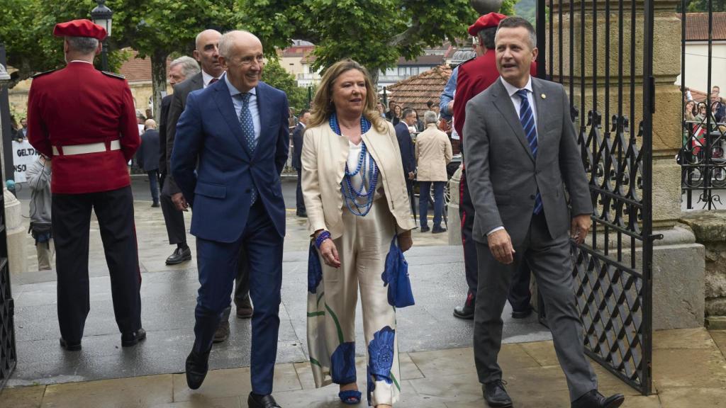 Josu Erkoreka, Gotzone Sagardui y Jokin Bildarratz en Gernika: los tres abandonan el Gobierno vasco.