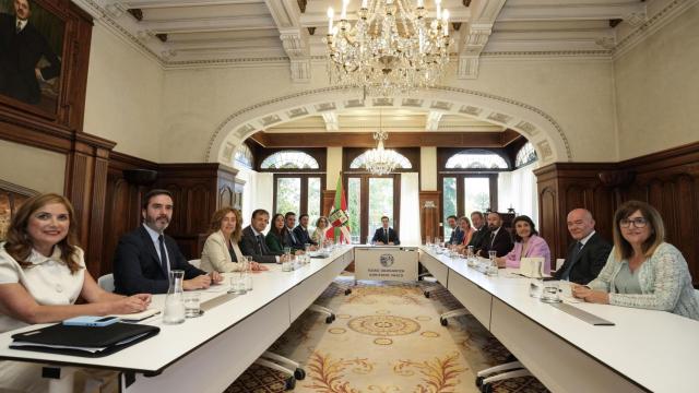 El nuevo Gobierno vasco que lidera el lehendakari, Imanol Pradales / ADRIÁN RUIZ-HIERRO - EFE