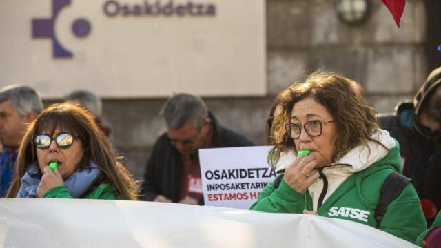 Manifestación por Osakidetza / DAVID AGUILAR - EFE