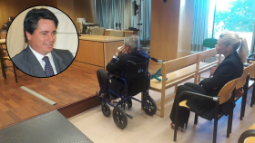 José María Aristrain en una comparecencia en los tribunales, sentado en silla de ruedas / EP