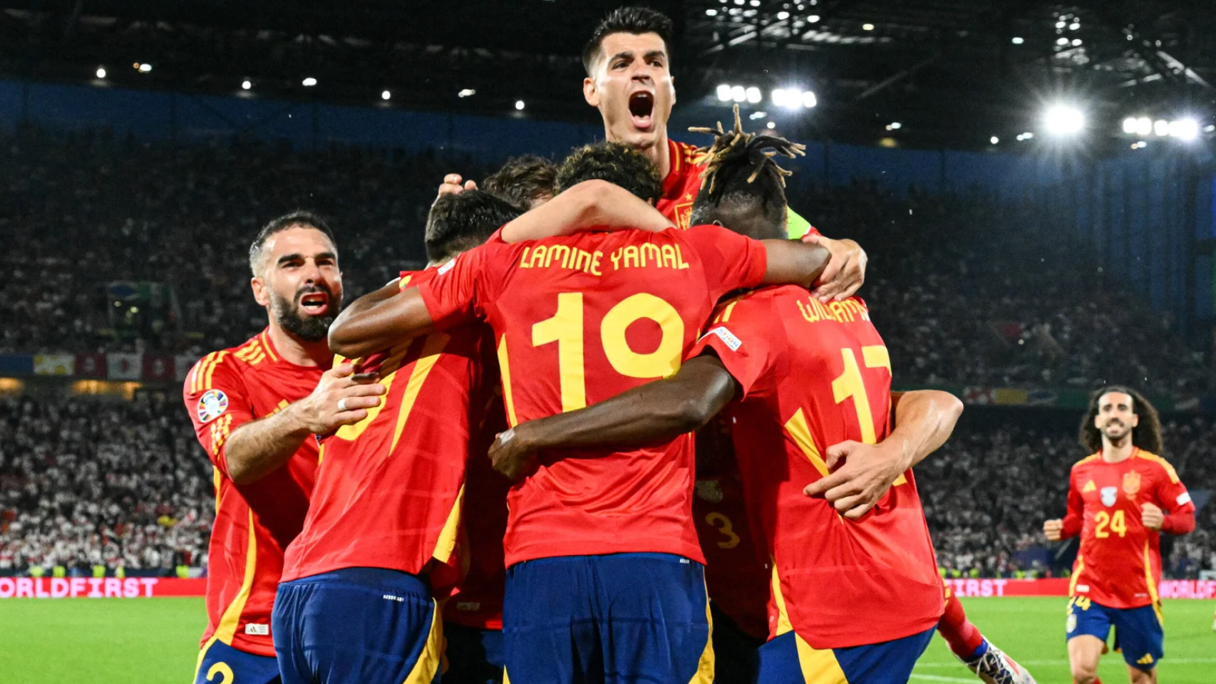 'La Roja' celebra la victoria contra Georgia.