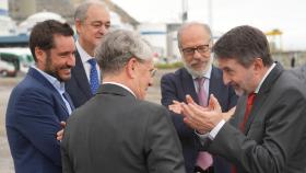 Josu Jon Imaz, CEO de Repsol, conversa con Emiliano López Atxurra, de Petronor, en la inauguración del hub de descarbonización / EP