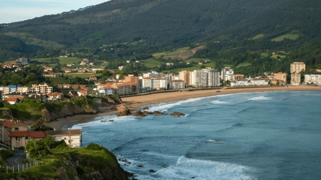 El pueblo de Euskadi que está de moda este verano.