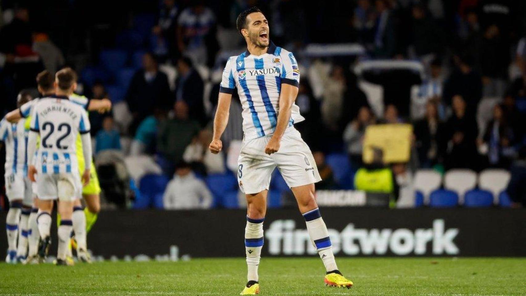 Mikel Merino, durante un encuentro como jugador de la Real en la temporada 2023/24.