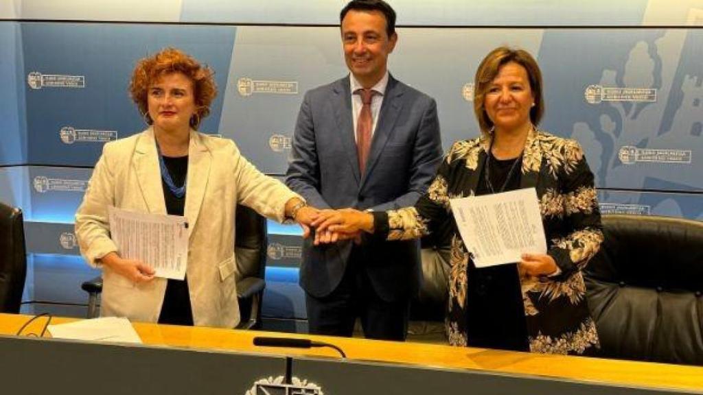 Konfekoop y Confebask firman un acuerdo para la participación de las cooperativas en el Consejo de Administración de Lanbide | Irekia