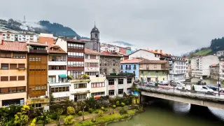 El pueblo a 45 minutos de San Sebastián donde es más barato comprar una casa: menos de 1000 €/m²