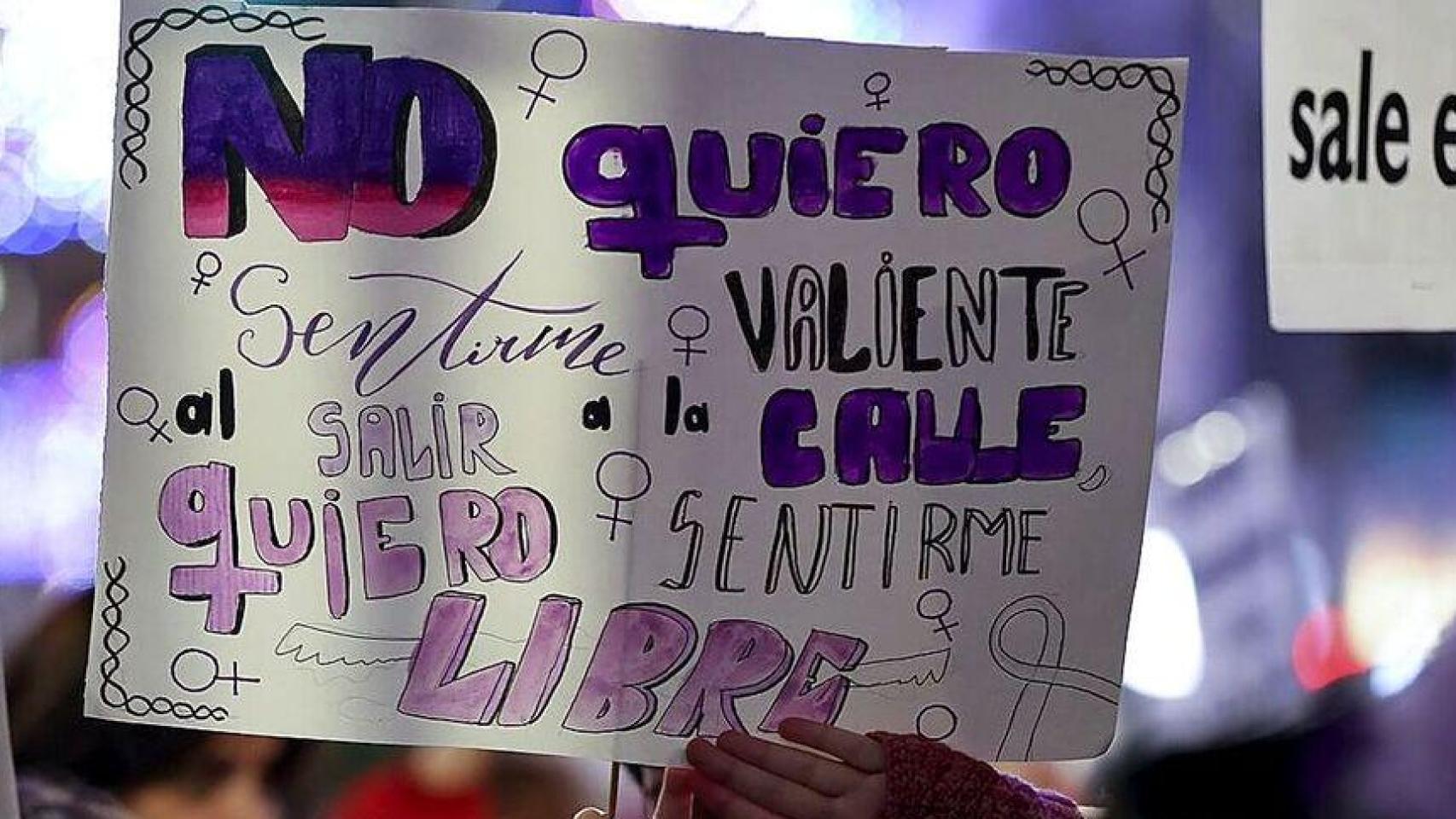 Cartel reivindicativo en una manifestación contra la violencia de género