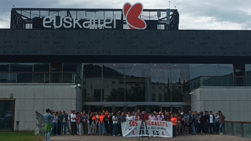 Movilización en la sede de Euskaltel de Zamudio (Bizkaia) el miércoles 25 de septiembre | Cedida CCOO