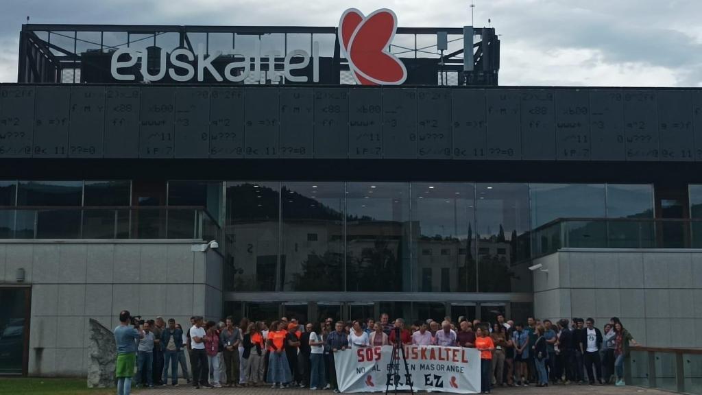 Movilización en la sede de Euskaltel de Zamudio (Bizkaia) el miércoles 25 de septiembre | Cedida CCOO